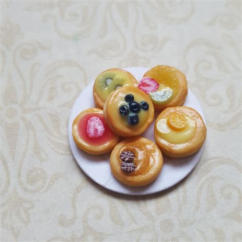 Miniature Dollhouse Pastries Doll House Mixed Fruit Summer Tartlets Modern Cafe Food Tiny