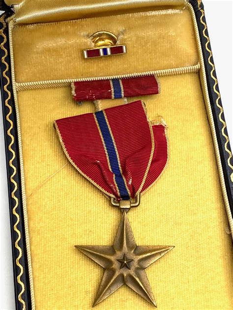 Sold Price 1945 Wwii Us Army Bronze Star Ribbon Medal In Box