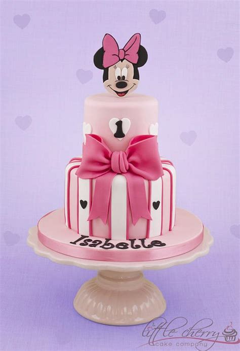 Minnie Mouse Decorated Cake By Little Cherry Cakesdecor