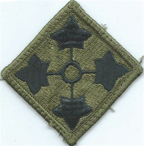 4th Infantry Division Us Shoulder Sleeve Insignia 4th Infantry