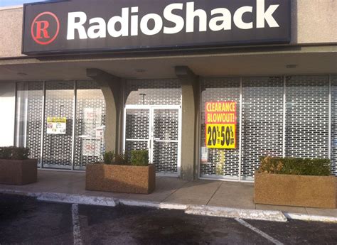 RadioShack is expected to announce store closings