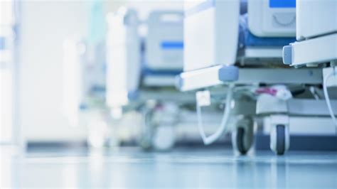 Influencer Dr Cara Hodgson Hospitalized After Electrocution ‘freak Accident Nbc Chicago