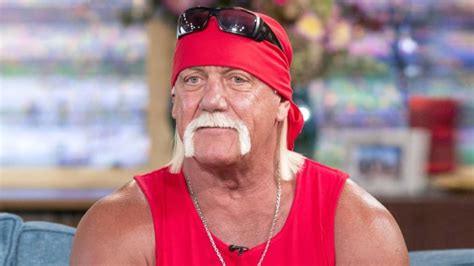 Hulk Hogan Cant Feel His Legs After Back Surgery Says Kurt Angle Se