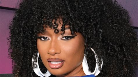 Cue The Heart Palpitations Megan Thee Stallion Dyed Her Natural Curls