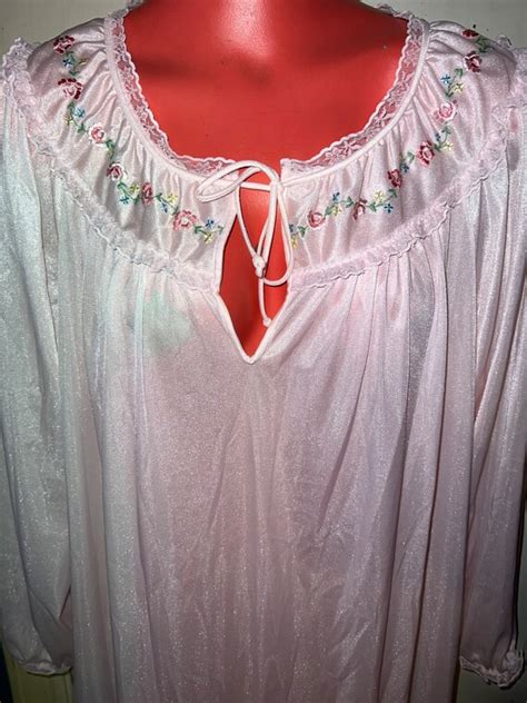 Vintage Long Pink Nightgown Light Pink Nightgown Se Gem