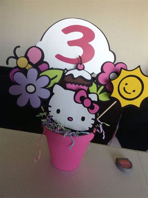Hello Kitty Centerpiece By Madisonpartyboutique On Etsy Hello Kitty