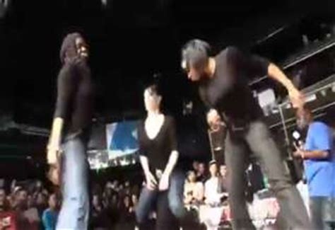 Girls Dancing In Booty Shake Contest Video Ebaum S World