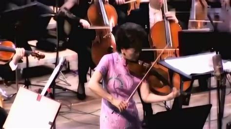 西崎崇子小提琴协奏曲《梁祝》芭蕾背景视频，太美了！ 腾讯视频