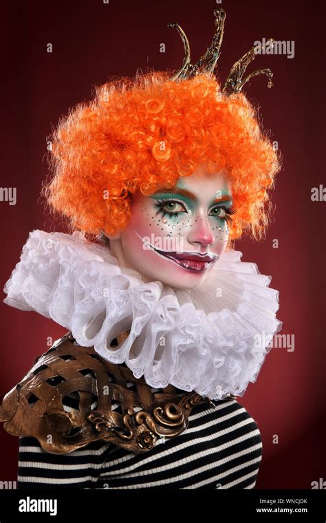 Woman In Clown Makeup Costume Hi Res Stock Photography And Images Alamy