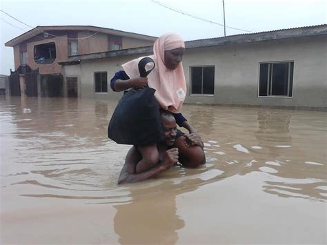 Delta Flood Disaster 2 Dead 300000 People Homeless Nigerian News