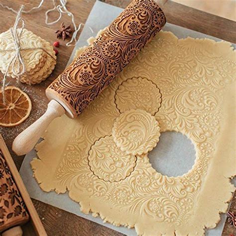 Transer Wooden Rolling Pins With Flower Embossing Natural Wood Carved