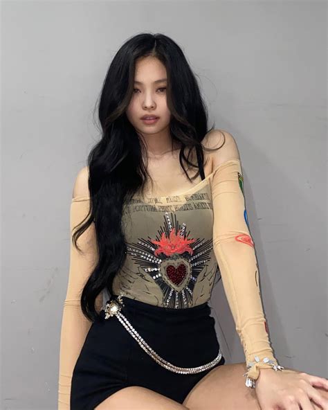 Iu for new balance 2021 'we got now' campaign. Knetz were gone crazy over BLACKPINK Jennie's outstanding ...