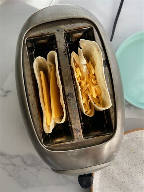 A Review Of The Popular Tiktok Toaster Dilla The Kitchn