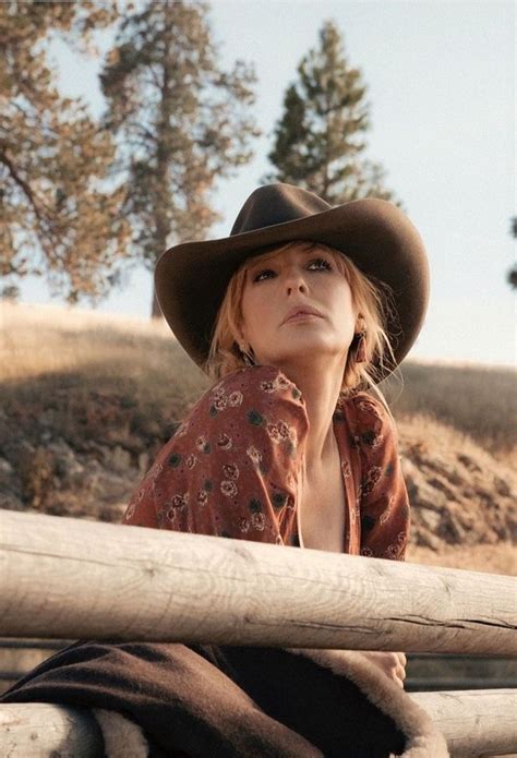 Pin By Lee De On Kelly Reilly Beth Beth Dutton Style Yellowstone Outfits Yellowstone Series