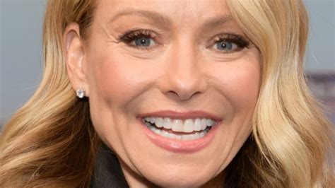 Celebs Who Cant Stand Kelly Ripa Youtube