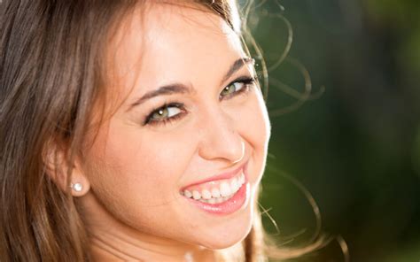 Riley Reid Wiki Bio Age Net Worth And Other Facts Facts Five Images