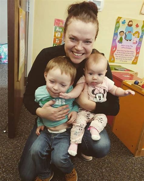 Sister Wives Star Maddie Brown’s Daughter Evie 1 Smiles In New Video Just Days After Foot