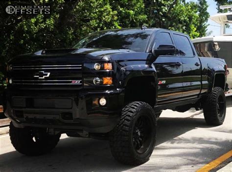 2018 Chevrolet Silverado 2500 Hd With 22x12 44 Fuel Sledge And 3713