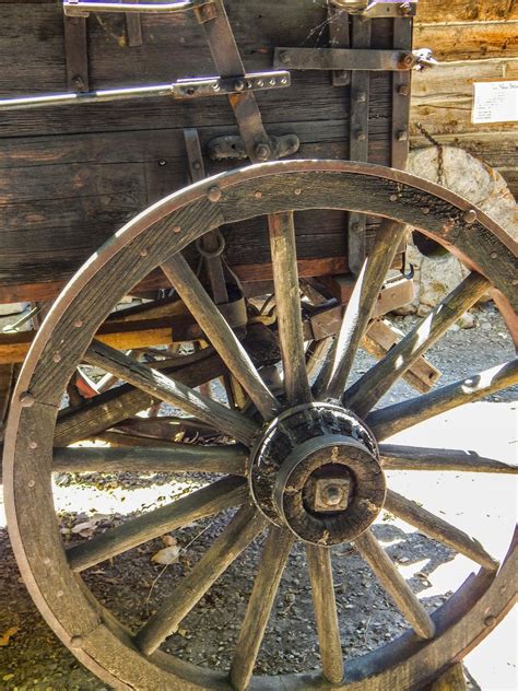 Walking Arizona The Old Wagon Wheel