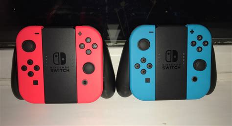 ゲームソフ Nintendo Switch Nintendo Switch Joy Con N Blue N Redの通販 by コニス s shopニンテンドースイッチならラクマ ホビー