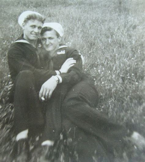 Vintage Photos Gay And Lesbian Couples We Pay Homage To Those Who Could Cheapundies
