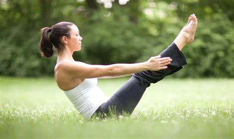 5 Posturas De Yoga Para Ganar Fuerza