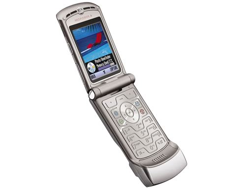 Japan Still Really Likes Flip Phones For Some Reason Tech Digest
