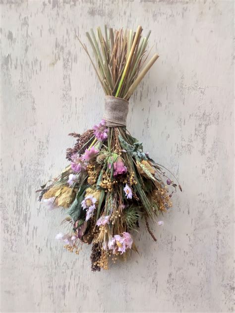 Beautiful Dried Flower Arrangements For Walls