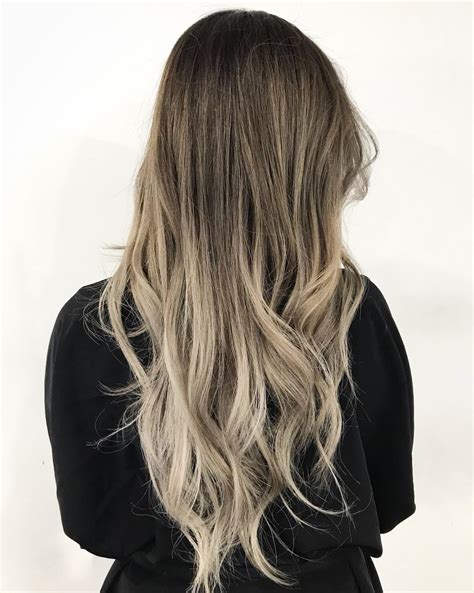 Keeping your hair long involves a lot of work as you need to make sure it's strong and healthy. 50 Top Haircuts for Long Thin Hair in 2021 - Hair Adviser