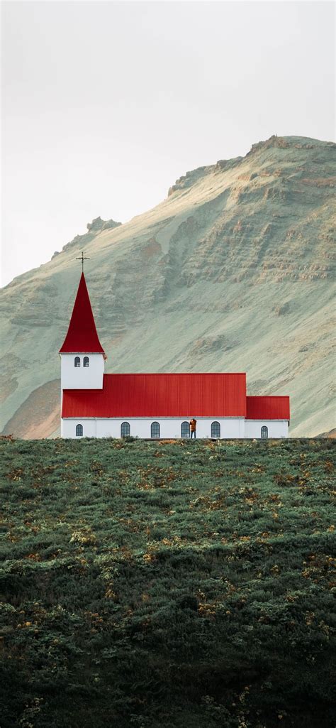 Beautiful Church In Vik Iceland Iphone Se Wallpapers Free Download