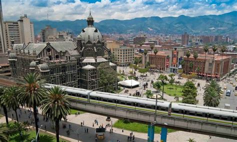 El Abc Para Viajar A Medellín Por Primera Vez Travel Report