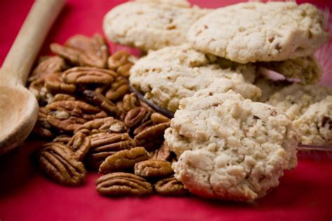 These eggless butter pecan cookies are crunch, soft, chewy and buttery! This Butter Pecan Cake Mix Cookies Recipe Couldn't Be ...