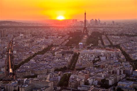 Free Photo Aerial View Of Paris At Sunset From Montparnasse Tower