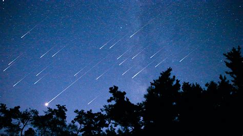 Live Perseid Meteor Shower Graces The Sky Cgtn