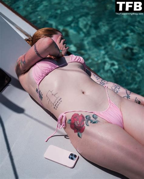 Ireland Baldwin Shows Off Her Sexy Bikini Body 10 Photos Thefappening