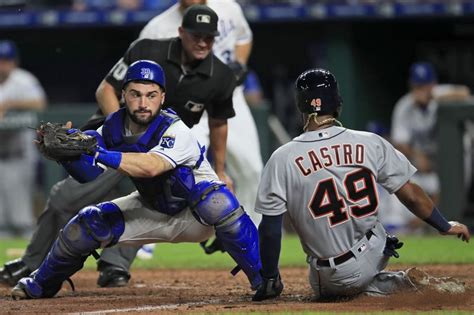Tigers Lose Lead Fall To Royals On Walk Off Homer In Th Mlive Com