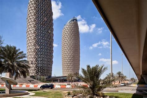 The Tower Al Bahar — Abu Dhabi Ye Kya Chutiyapa Hai