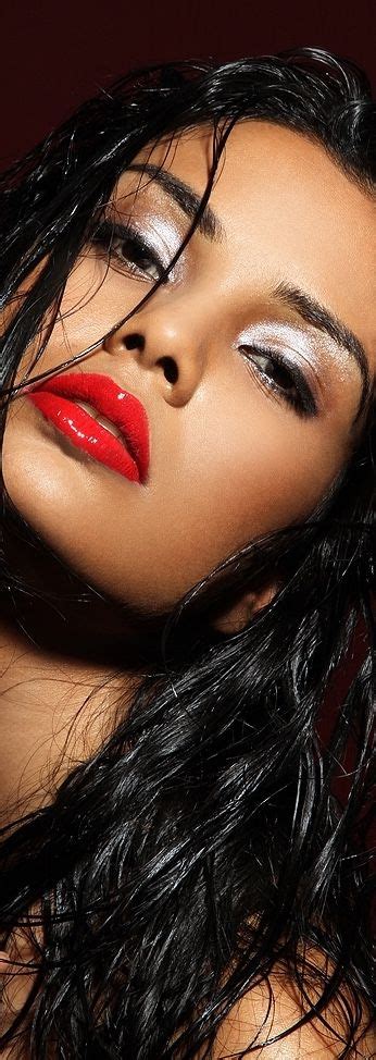pin by hettiën on alluring lips glamour beauty perfect red lips beautiful lips