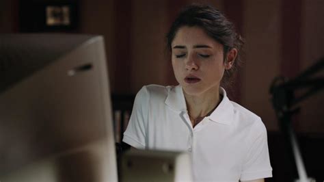 Natalia Dyer Sexy Yes God Yes 2017 1080p Thefappening