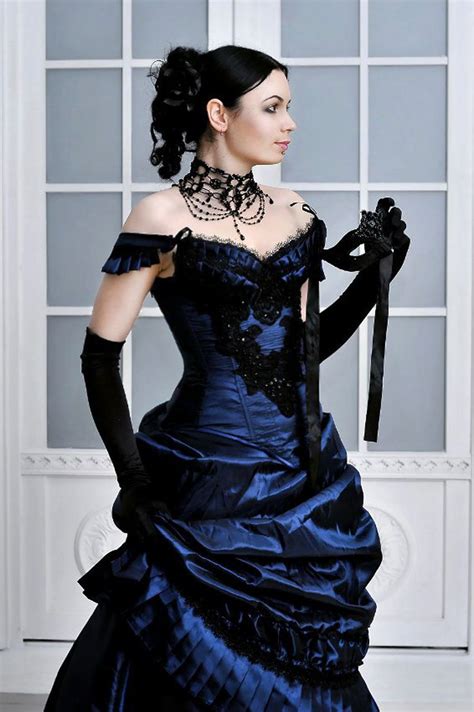 Gothic Victorian Dresses Gothic Dress Vintage Outfits Vintage Gowns