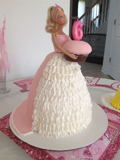 How To Decorate A Barbie Cake With Buttercream Cake Walls