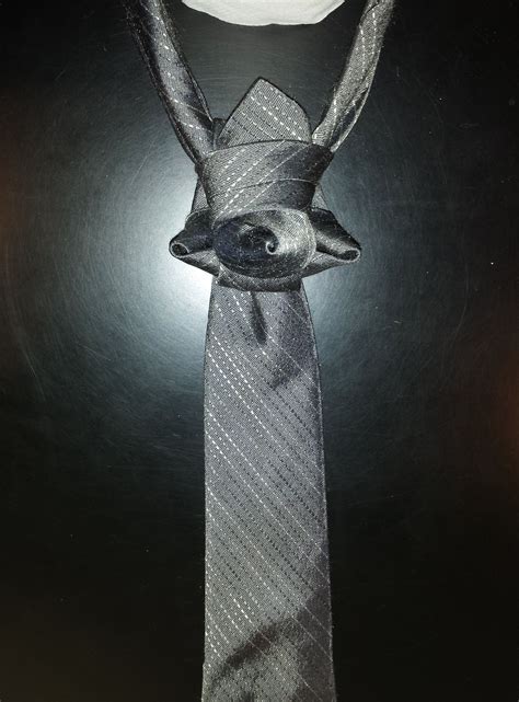 The 3 Spears Knot By Boris Mocka Aka The Jugger Knot Neck Tie Knots