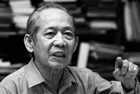 Khoo kay kim ialah seorang sejarawan malaysia yang terkenal dan merupakan seorang professor (sejarah) di universiti malaya. Jalan Semangat to be renamed as Jalan Professor Khoo Kay Kim