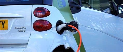Clarivates Report Identifies Key To Accelerating Electric Vehicle Adoption