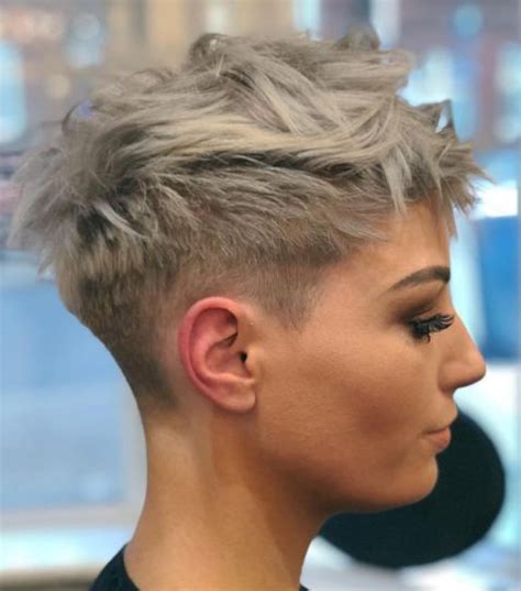 60 Cute Short Pixie Haircuts Femininity And Practicality In 2020