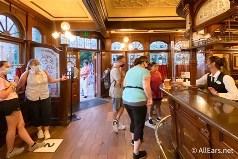 Photos Something Is Missing From Rose And Crown Pub At Epcot Allears Net