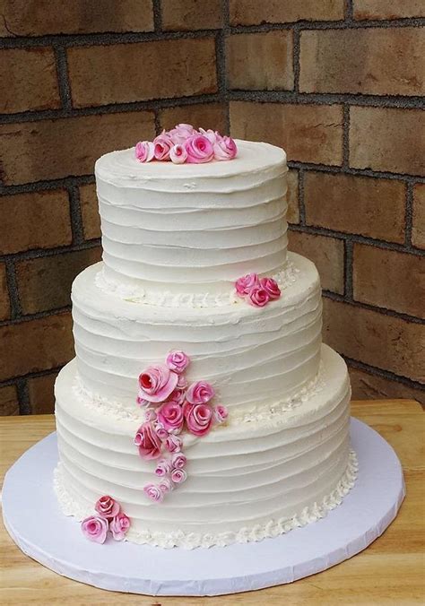 Buttercream And Roses Wedding Cake Cake By Enza Cakesdecor