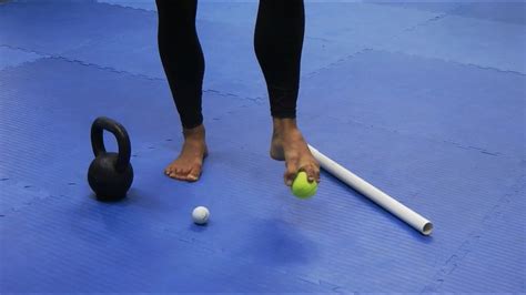 Intrinsic Foot Strength Exercises Michelle Drielsma Youtube