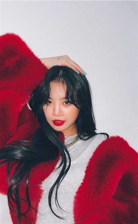 g i dle s soojin revealed how she feels about her sexy dancing attracting a lot of female fans