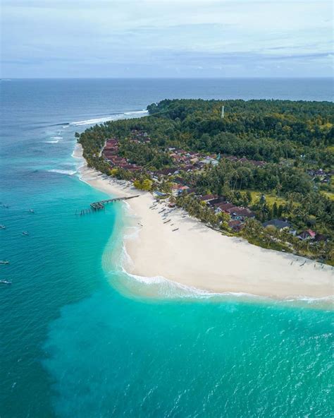 Potret Pulau Pisang Di Lampung